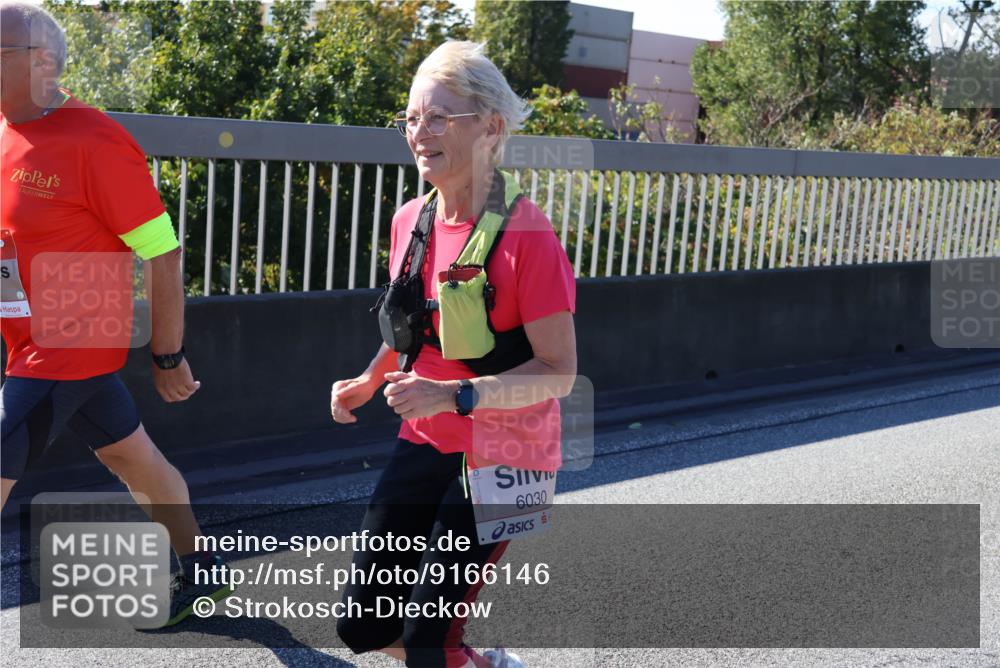 03.10.2025 - Köhlbrandbrückenlauf Strokosch-Dieckow http://msf.ph/oto/9166146 03.10.2025 13:17:54 Position 3 6030 meine-sportfotos.de