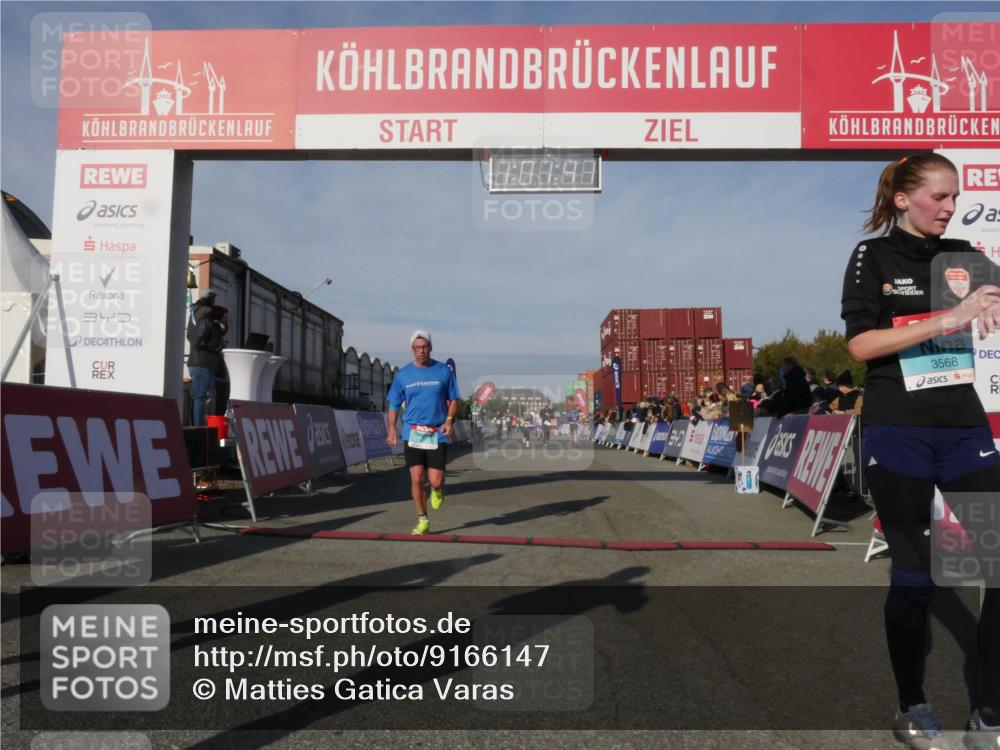 03.10.2025 - Köhlbrandbrückenlauf Matties Gatica Varas http://msf.ph/oto/9166147 03.10.2025 10:01:43 Ziel 1043, 1279, 1526, 2694, 2857, 2979, 3403 meine-sportfotos.de