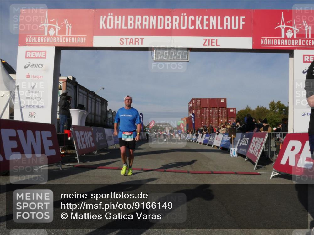 03.10.2025 - Köhlbrandbrückenlauf Matties Gatica Varas http://msf.ph/oto/9166149 03.10.2025 10:01:43 Ziel 1043, 1279, 1526, 2694, 2857, 2979, 3403 meine-sportfotos.de
