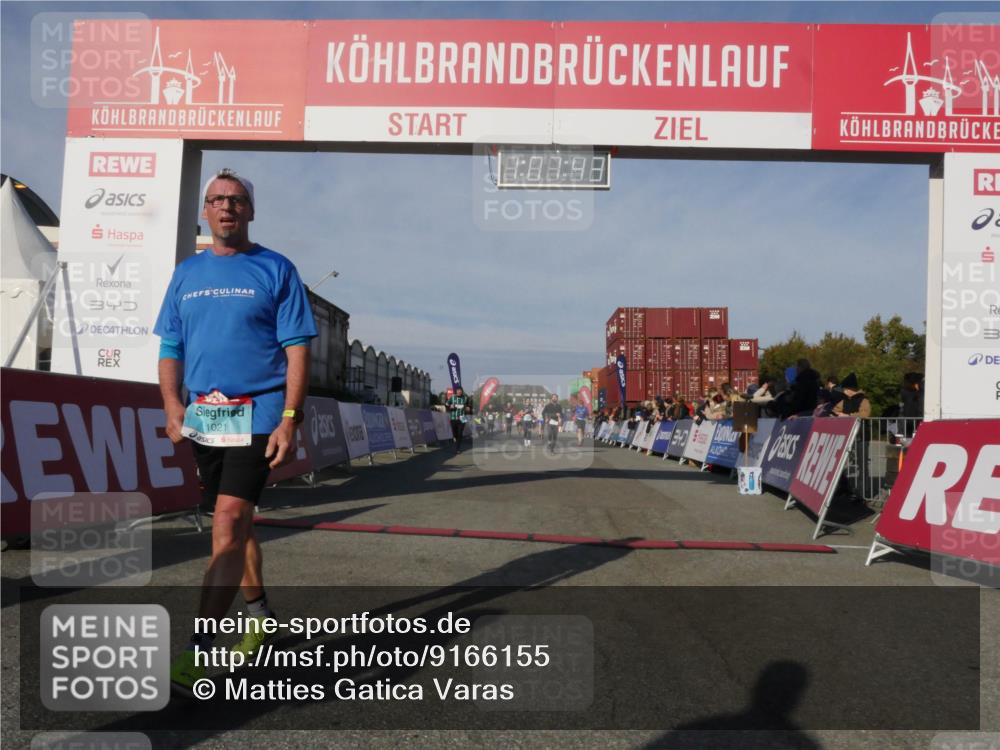 03.10.2025 - Köhlbrandbrückenlauf Matties Gatica Varas http://msf.ph/oto/9166155 03.10.2025 10:01:44 Ziel 1043, 1165, 1279, 1526, 2694, 2857, 2979, 3403 meine-sportfotos.de