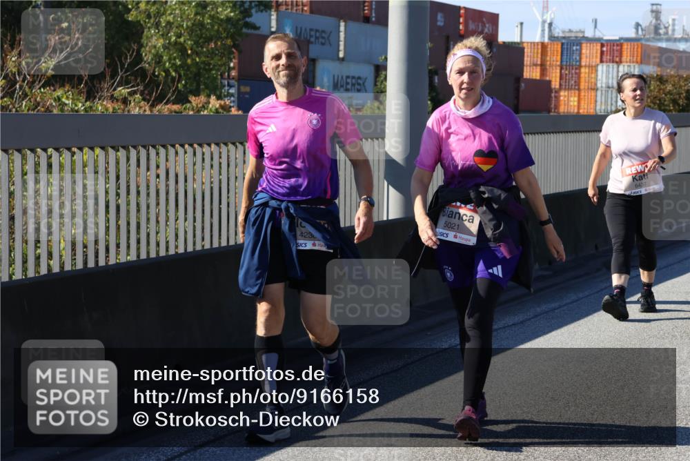 03.10.2025 - Köhlbrandbrückenlauf Strokosch-Dieckow http://msf.ph/oto/9166158 03.10.2025 13:18:04 Position 3 423, 5021, 6437 meine-sportfotos.de