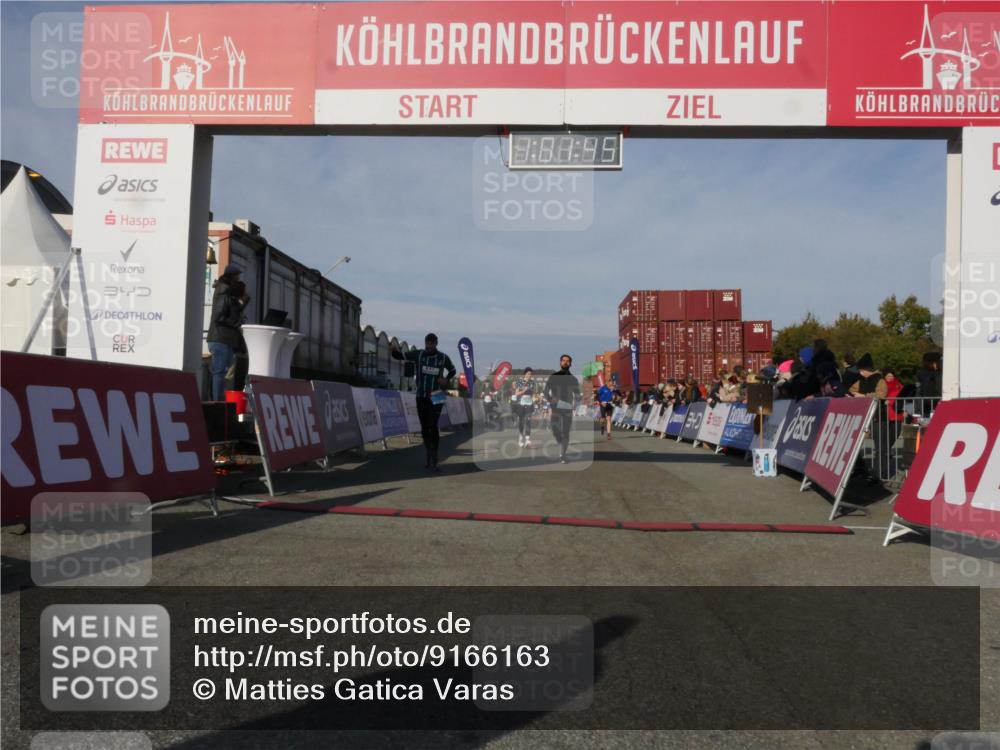 03.10.2025 - Köhlbrandbrückenlauf Matties Gatica Varas http://msf.ph/oto/9166163 03.10.2025 10:01:47 Ziel 1043, 1165, 1279, 1526, 2694, 2857, 2979, 3263, 3264, 3403 meine-sportfotos.de