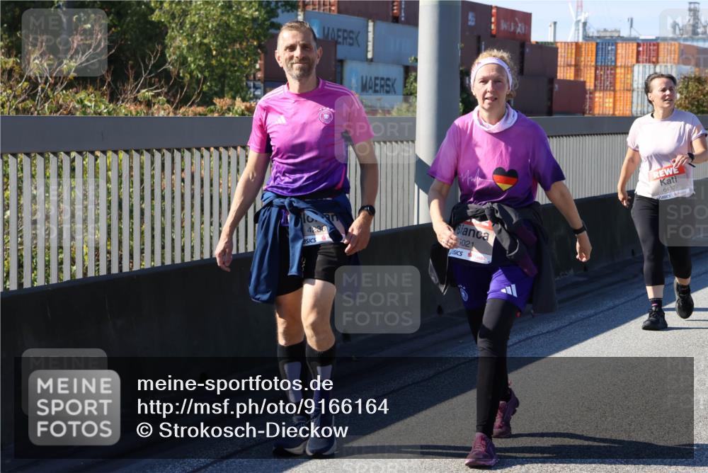 03.10.2025 - Köhlbrandbrückenlauf Strokosch-Dieckow http://msf.ph/oto/9166164 03.10.2025 13:18:04 Position 3 4236, 5021, 6437 meine-sportfotos.de