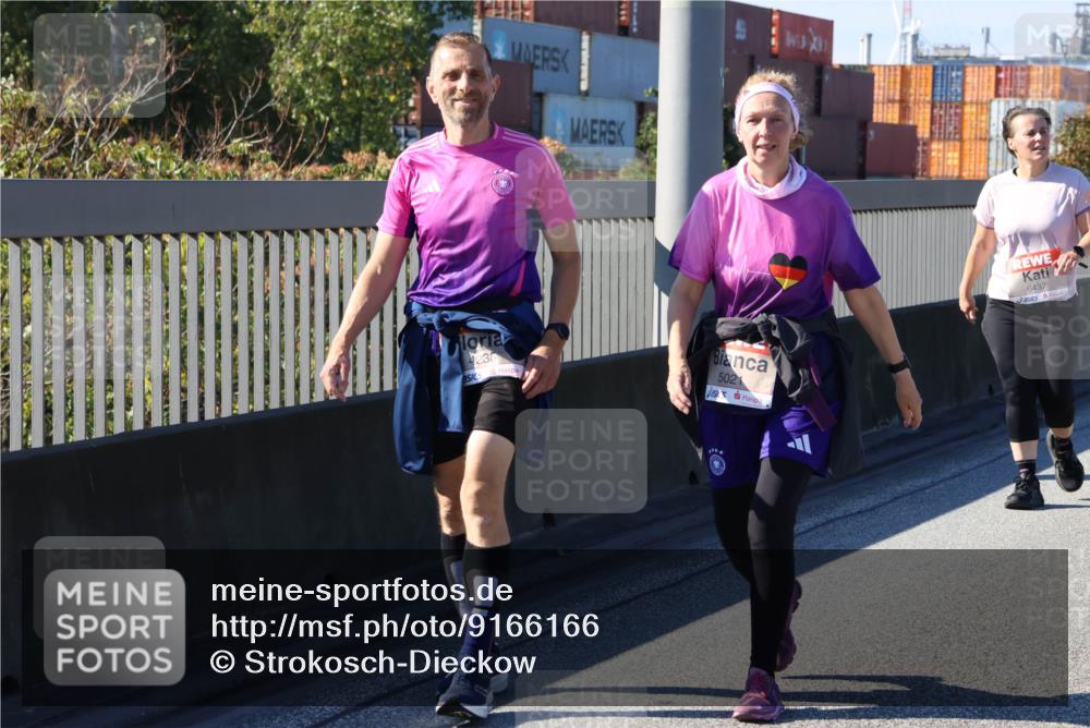 03.10.2025 - Köhlbrandbrückenlauf Strokosch-Dieckow http://msf.ph/oto/9166166 03.10.2025 13:18:04 Position 3 4236, 5021, 6437 meine-sportfotos.de