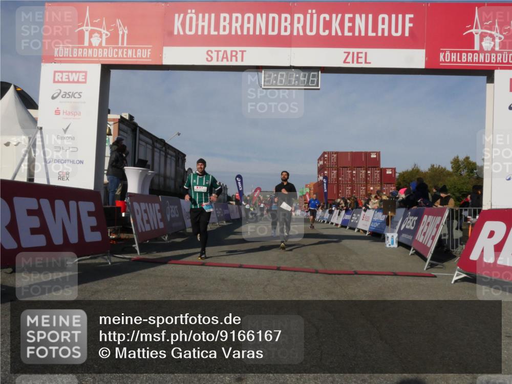 03.10.2025 - Köhlbrandbrückenlauf Matties Gatica Varas http://msf.ph/oto/9166167 03.10.2025 10:01:48 Ziel 1043, 1165, 1279, 1526, 2694, 2857, 2979, 3263, 3264, 3403 meine-sportfotos.de