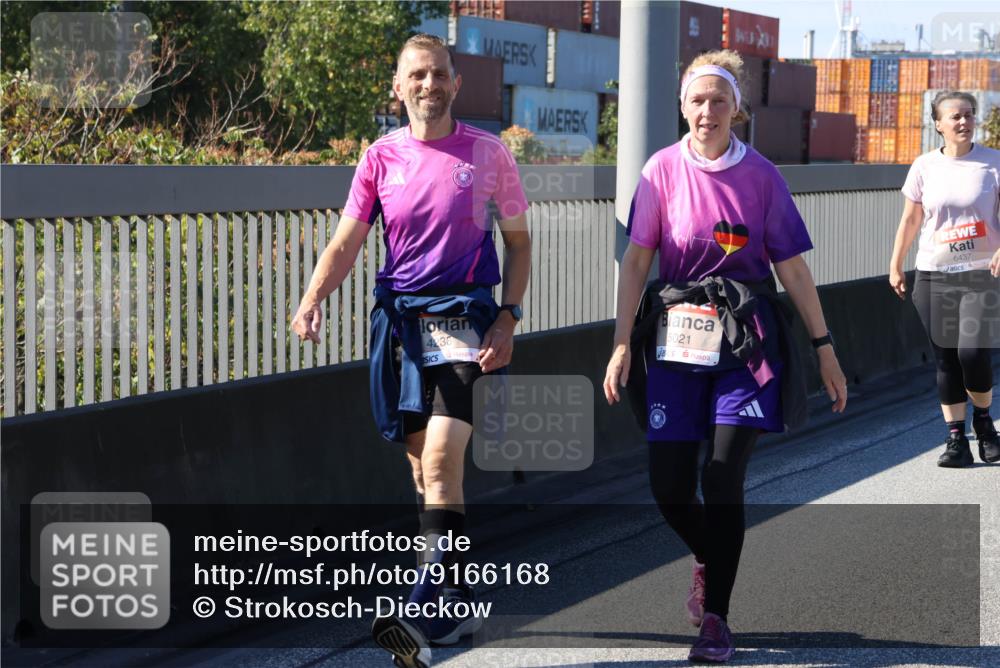 03.10.2025 - Köhlbrandbrückenlauf Strokosch-Dieckow http://msf.ph/oto/9166168 03.10.2025 13:18:04 Position 3 4238, 5021, 6437 meine-sportfotos.de
