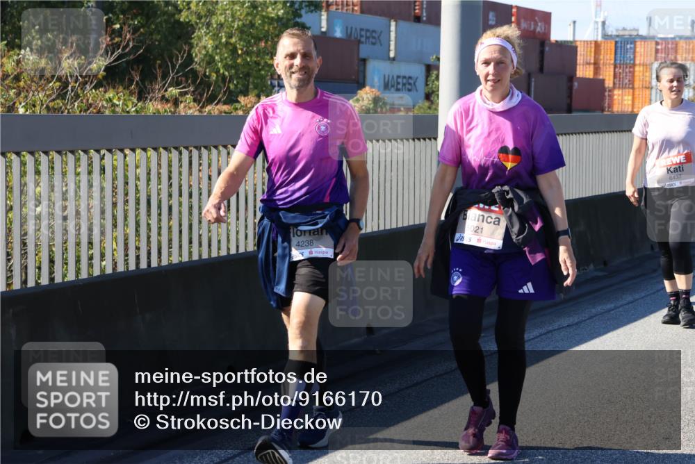 03.10.2025 - Köhlbrandbrückenlauf Strokosch-Dieckow http://msf.ph/oto/9166170 03.10.2025 13:18:04 Position 3 5021 meine-sportfotos.de