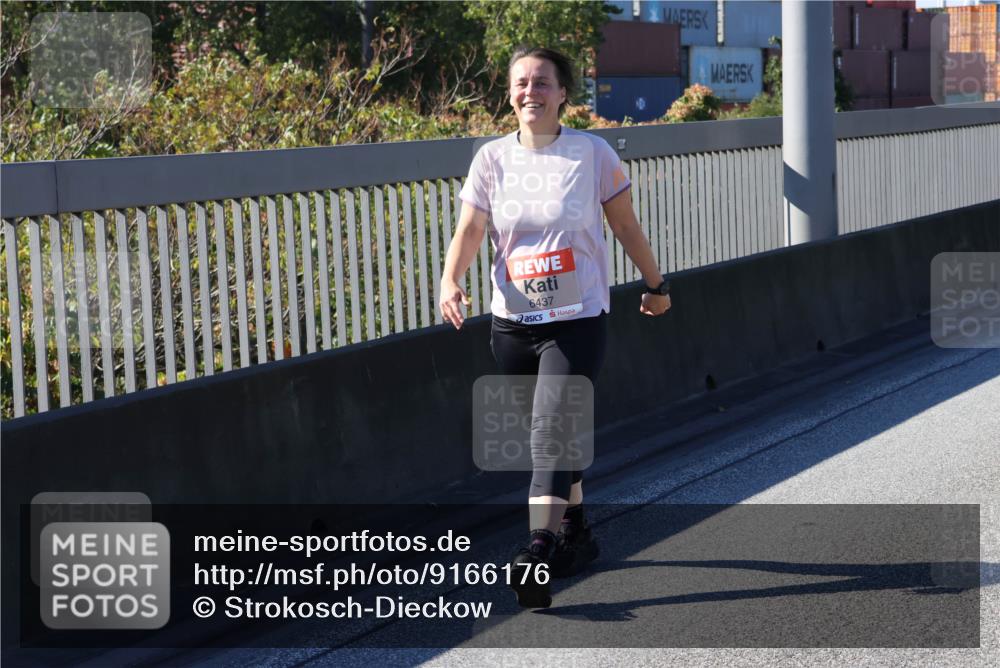 03.10.2025 - Köhlbrandbrückenlauf Strokosch-Dieckow http://msf.ph/oto/9166176 03.10.2025 13:18:08 Position 3 6437 meine-sportfotos.de
