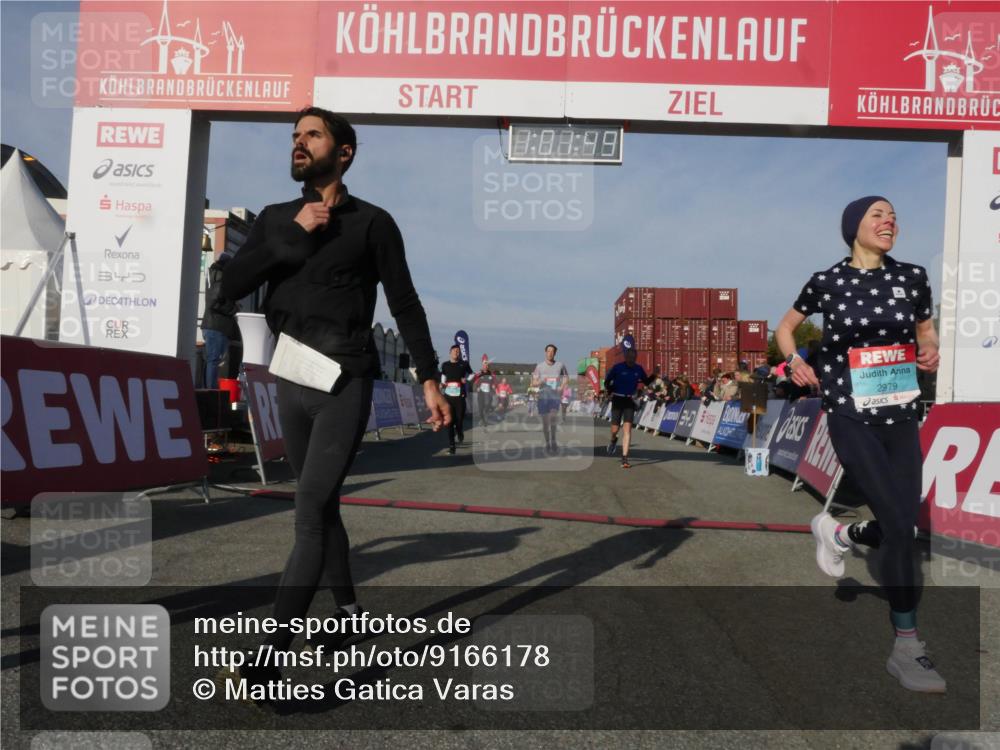 03.10.2025 - Köhlbrandbrückenlauf Matties Gatica Varas http://msf.ph/oto/9166178 03.10.2025 10:01:51 Ziel 1043, 1165, 1284, 1767, 2694, 2857, 2889, 3263, 3264, 3403 meine-sportfotos.de