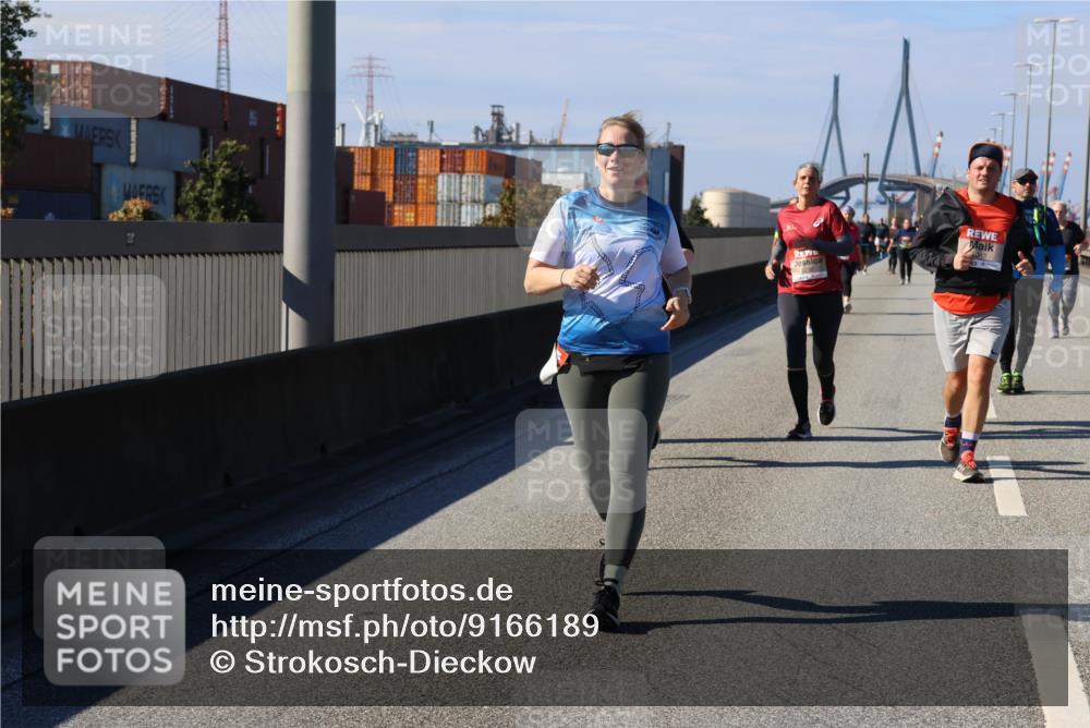 03.10.2025 - Köhlbrandbrückenlauf Strokosch-Dieckow http://msf.ph/oto/9166189 03.10.2025 13:18:13 Position 3  meine-sportfotos.de