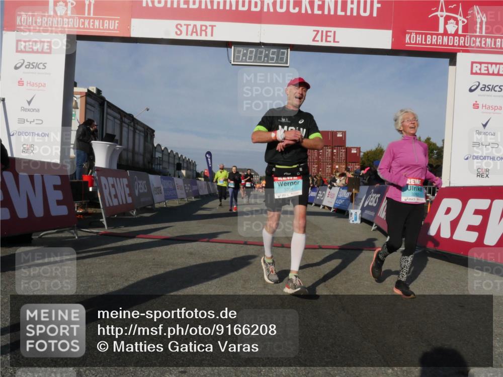 03.10.2025 - Köhlbrandbrückenlauf Matties Gatica Varas http://msf.ph/oto/9166208 03.10.2025 10:01:59 Ziel 1182, 1194, 1273, 1284, 1474, 1767, 2843, 2889, 3118, 3444 meine-sportfotos.de