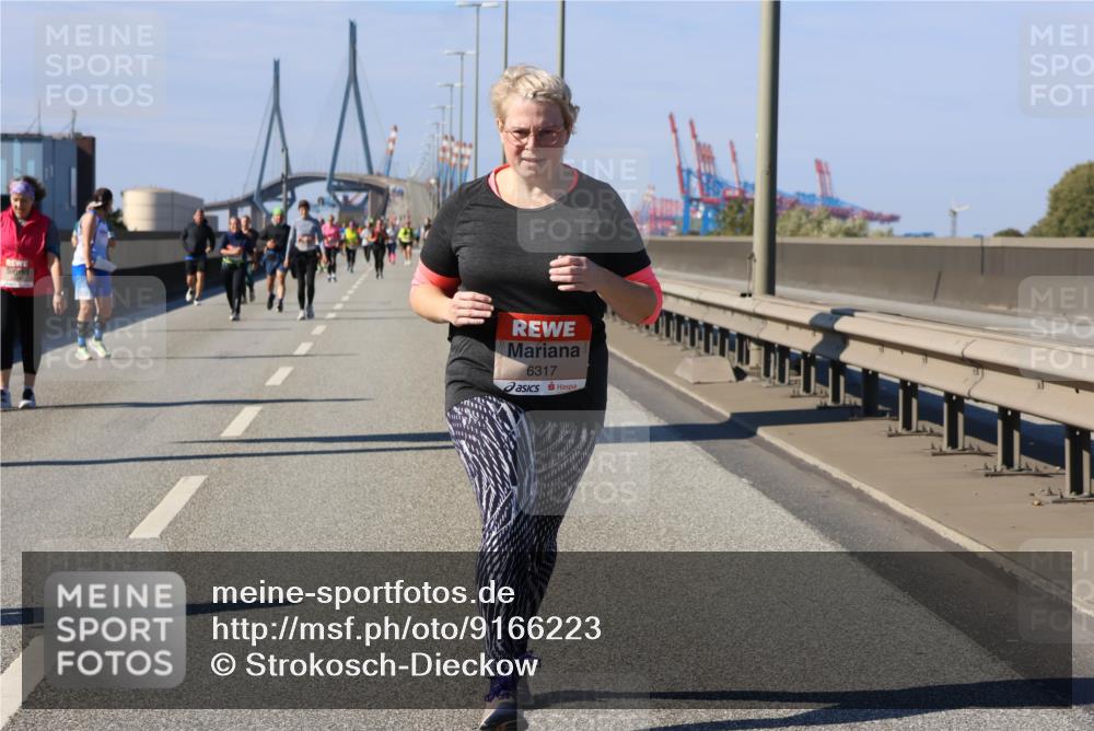 03.10.2025 - Köhlbrandbrückenlauf Strokosch-Dieckow http://msf.ph/oto/9166223 03.10.2025 13:18:23 Position 3 6317 meine-sportfotos.de