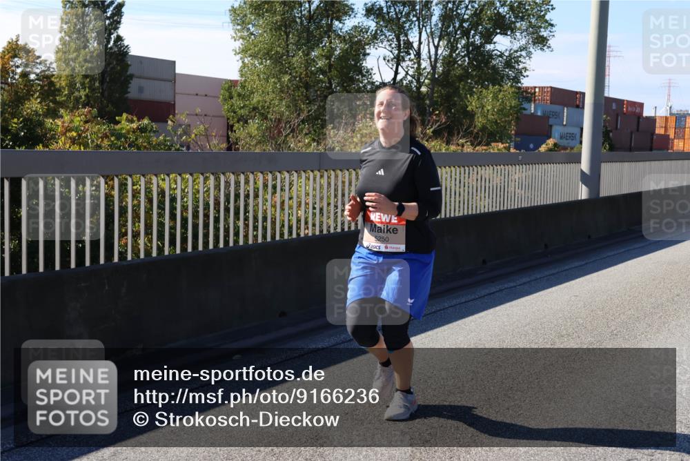03.10.2025 - Köhlbrandbrückenlauf Strokosch-Dieckow http://msf.ph/oto/9166236 03.10.2025 13:18:25 Position 3 5250 meine-sportfotos.de