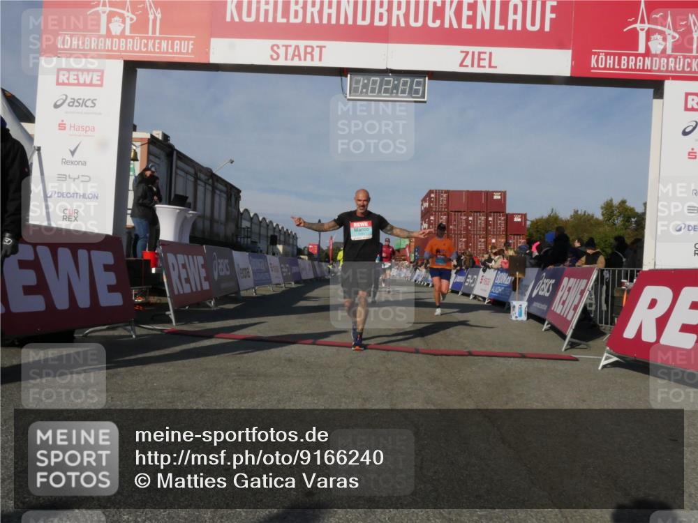 03.10.2025 - Köhlbrandbrückenlauf Matties Gatica Varas http://msf.ph/oto/9166240 03.10.2025 10:02:07 Ziel 1182, 1194, 1205, 1280, 1357, 1380, 1474, 1504, 2843, 3118, 3139, 3165, 3444, 3495 meine-sportfotos.de