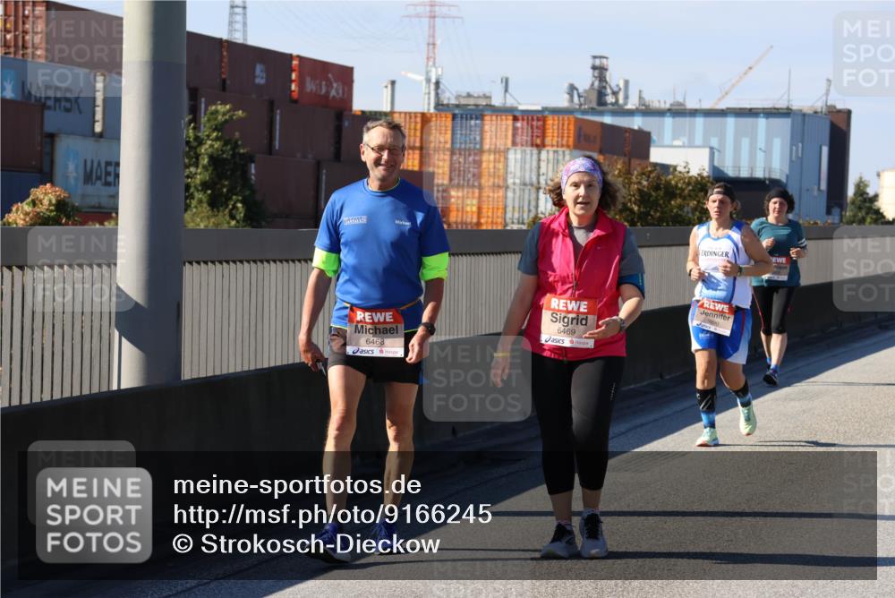 03.10.2025 - Köhlbrandbrückenlauf Strokosch-Dieckow http://msf.ph/oto/9166245 03.10.2025 13:18:27 Position 3 6468, 6469, 5990 meine-sportfotos.de