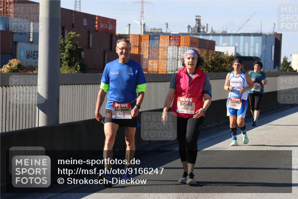 03.10.2025 - Köhlbrandbrückenlauf Strokosch-Dieckow http://msf.ph/oto/9166247 03.10.2025 13:18:27 Position 3 6468, 6469, 5990 meine-sportfotos.de
