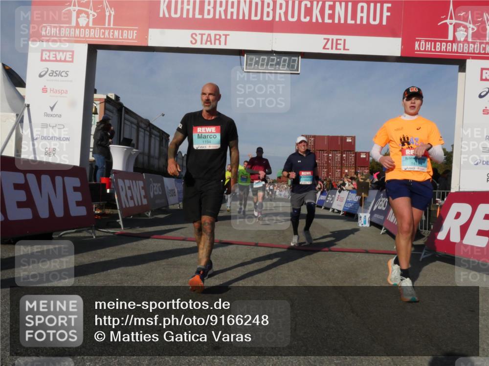 03.10.2025 - Köhlbrandbrückenlauf Matties Gatica Varas http://msf.ph/oto/9166248 03.10.2025 10:02:09 Ziel 1182, 1205, 1280, 1292, 1357, 1380, 1504, 2843, 3118, 3139, 3165, 3444, 3495 meine-sportfotos.de