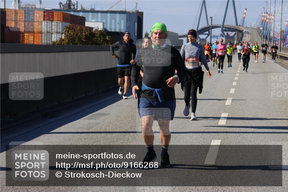 03.10.2025 - Köhlbrandbrückenlauf Strokosch-Dieckow http://msf.ph/oto/9166268 03.10.2025 13:18:35 Position 3 5613 meine-sportfotos.de