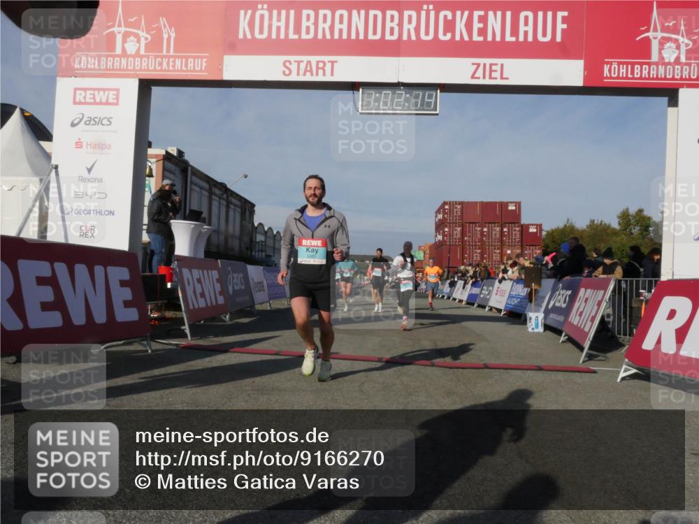 03.10.2025 - Köhlbrandbrückenlauf Matties Gatica Varas http://msf.ph/oto/9166270 03.10.2025 10:02:15 Ziel 1205, 1219, 1280, 1292, 1357, 1380, 1493, 1966, 3165, 3495 meine-sportfotos.de