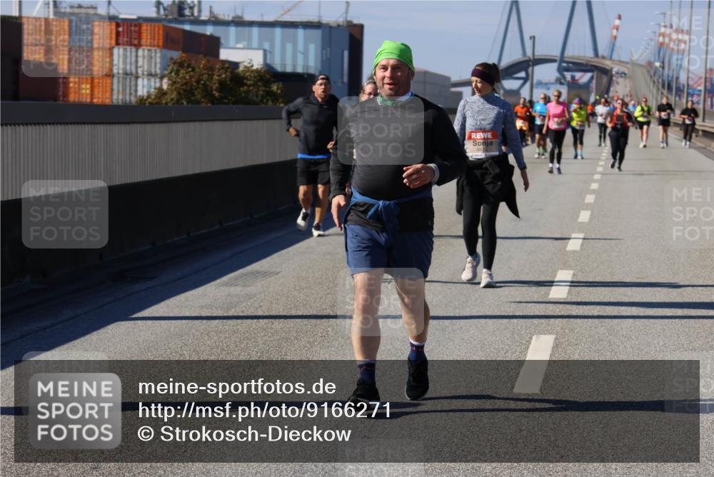 03.10.2025 - Köhlbrandbrückenlauf Strokosch-Dieckow http://msf.ph/oto/9166271 03.10.2025 13:18:35 Position 3  meine-sportfotos.de