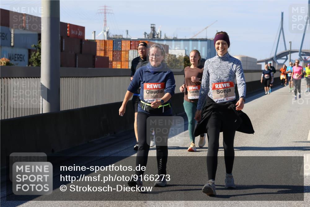 03.10.2025 - Köhlbrandbrückenlauf Strokosch-Dieckow http://msf.ph/oto/9166273 03.10.2025 13:18:40 Position 3 5620, 6161, 5613 meine-sportfotos.de