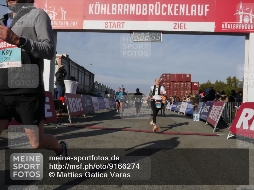 03.10.2025 - Köhlbrandbrückenlauf Matties Gatica Varas http://msf.ph/oto/9166274 03.10.2025 10:02:16 Ziel 1205, 1219, 1280, 1292, 1357, 1493, 1966, 3165, 3495, 3806 meine-sportfotos.de