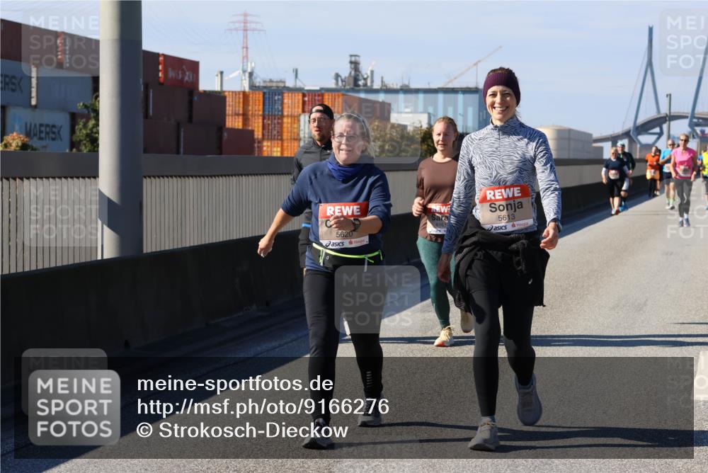 03.10.2025 - Köhlbrandbrückenlauf Strokosch-Dieckow http://msf.ph/oto/9166276 03.10.2025 13:18:40 Position 3 5620, 5613 meine-sportfotos.de