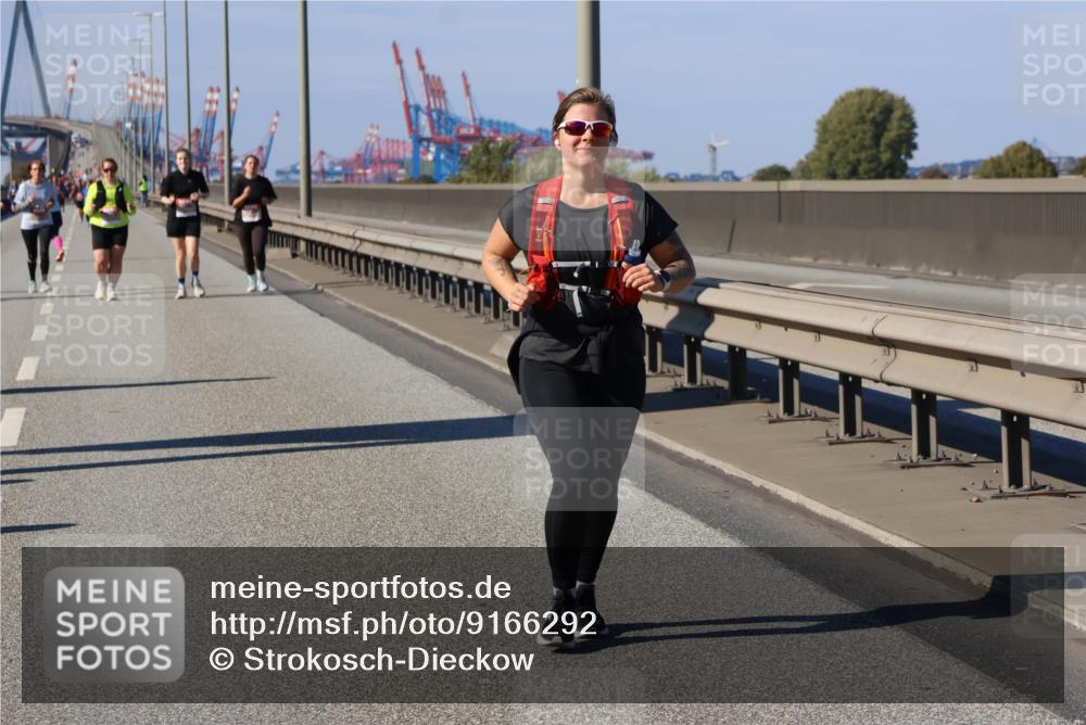 03.10.2025 - Köhlbrandbrückenlauf Strokosch-Dieckow http://msf.ph/oto/9166292 03.10.2025 13:18:57 Position 3  meine-sportfotos.de
