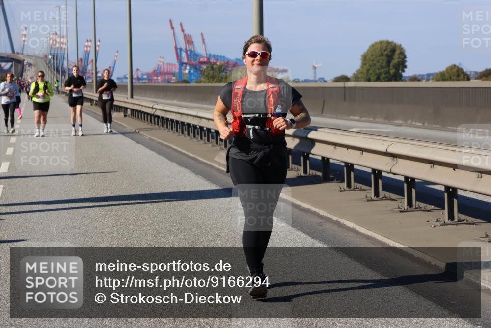 03.10.2025 - Köhlbrandbrückenlauf Strokosch-Dieckow http://msf.ph/oto/9166294 03.10.2025 13:18:57 Position 3  meine-sportfotos.de