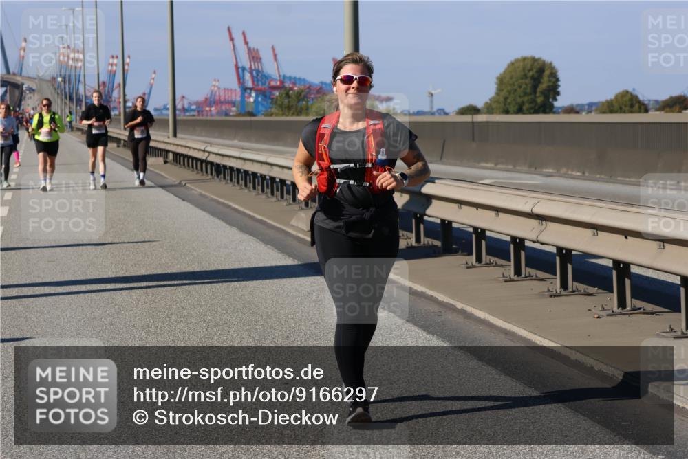 03.10.2025 - Köhlbrandbrückenlauf Strokosch-Dieckow http://msf.ph/oto/9166297 03.10.2025 13:18:57 Position 3  meine-sportfotos.de