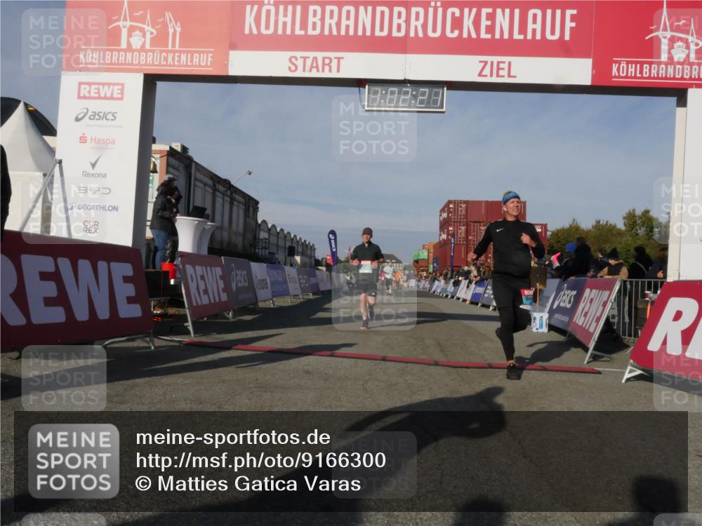 03.10.2025 - Köhlbrandbrückenlauf Matties Gatica Varas http://msf.ph/oto/9166300 03.10.2025 10:02:23 Ziel 1144, 1219, 1493, 1776, 1966, 2849, 3316, 3806 meine-sportfotos.de