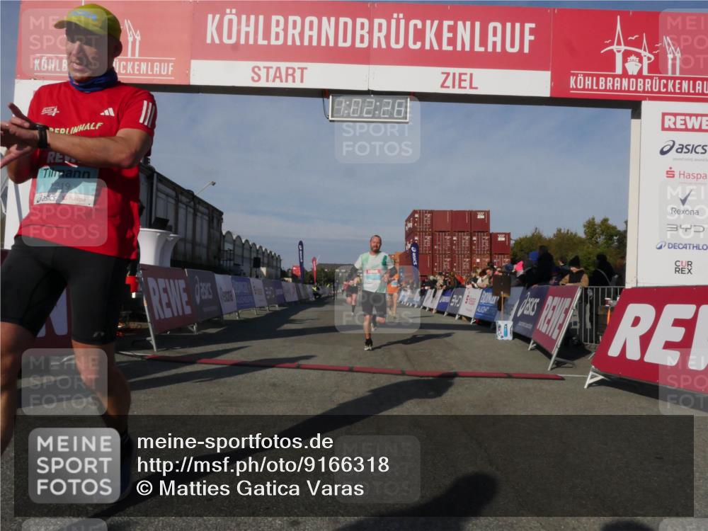 03.10.2025 - Köhlbrandbrückenlauf Matties Gatica Varas http://msf.ph/oto/9166318 03.10.2025 10:02:27 Ziel 1144, 1776, 2849, 3224, 3316, 3806 meine-sportfotos.de