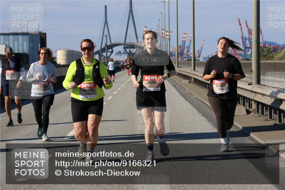 03.10.2025 - Köhlbrandbrückenlauf Strokosch-Dieckow http://msf.ph/oto/9166321 03.10.2025 13:19:08 Position 3 361, 5228, 5232, 5257, 5351 meine-sportfotos.de