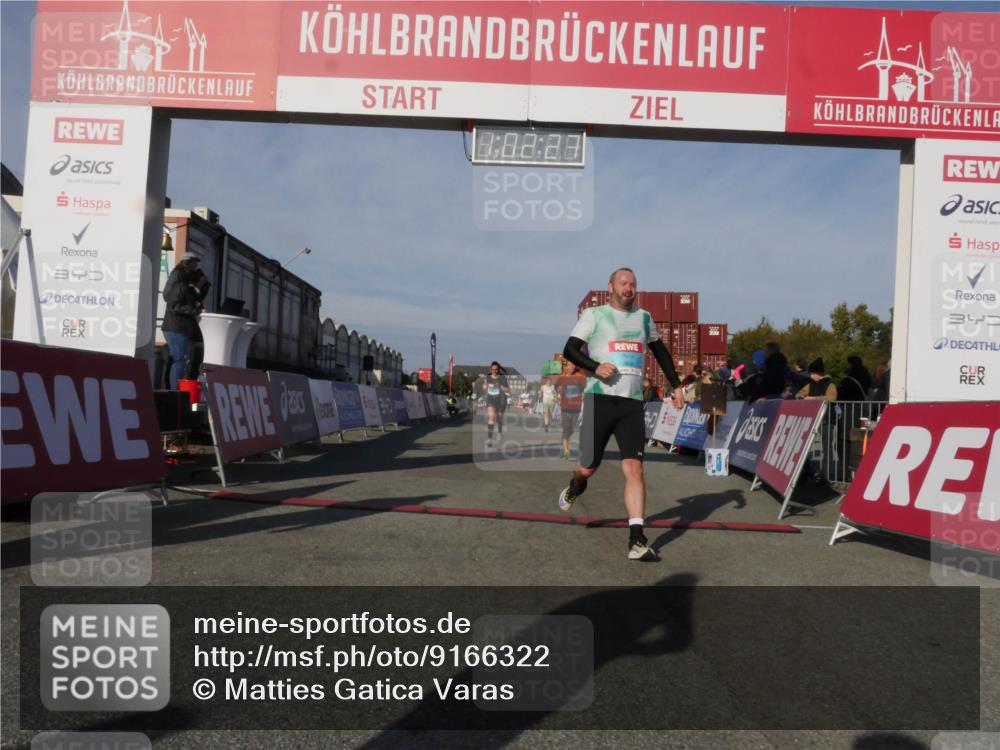 03.10.2025 - Köhlbrandbrückenlauf Matties Gatica Varas http://msf.ph/oto/9166322 03.10.2025 10:02:28 Ziel 1144, 1776, 2849, 3224, 3316, 3806 meine-sportfotos.de
