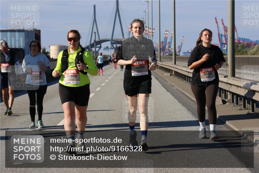 03.10.2025 - Köhlbrandbrückenlauf Strokosch-Dieckow http://msf.ph/oto/9166328 03.10.2025 13:19:08 Position 3 361, 5228, 5232, 5257, 5351 meine-sportfotos.de