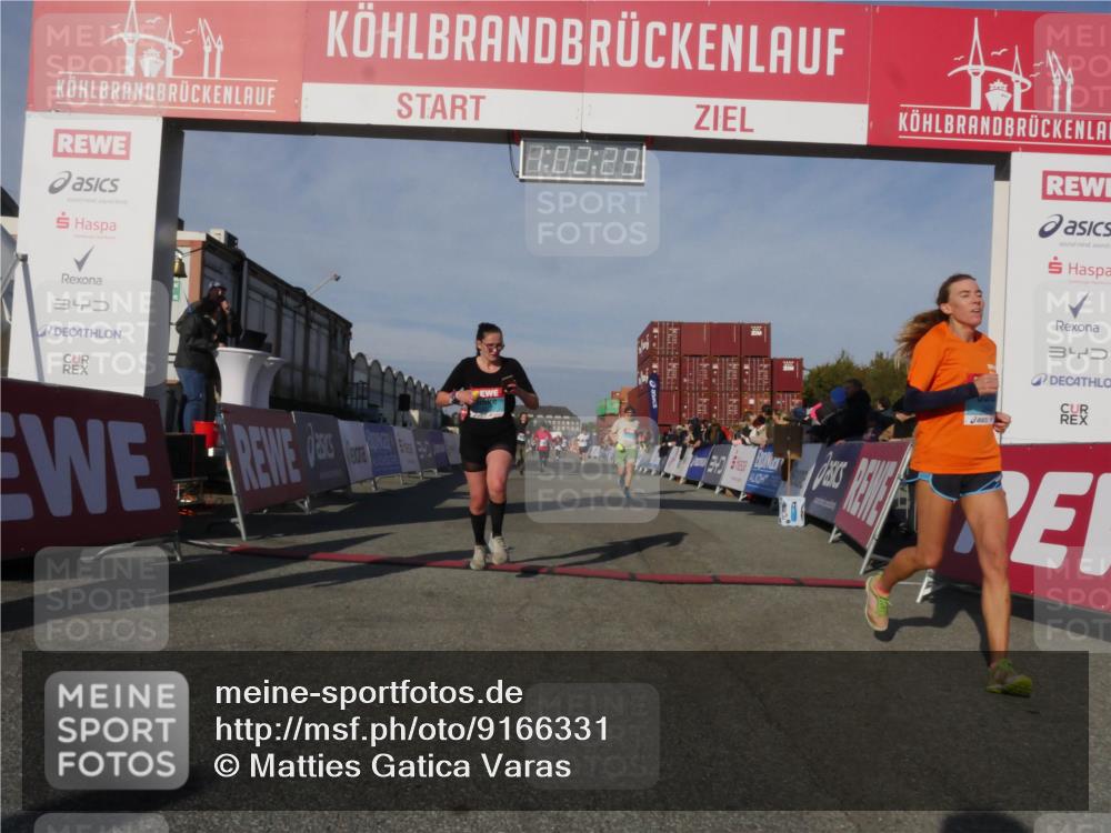 03.10.2025 - Köhlbrandbrückenlauf Matties Gatica Varas http://msf.ph/oto/9166331 03.10.2025 10:02:31 Ziel 1144, 1595, 1776, 3111, 3224 meine-sportfotos.de