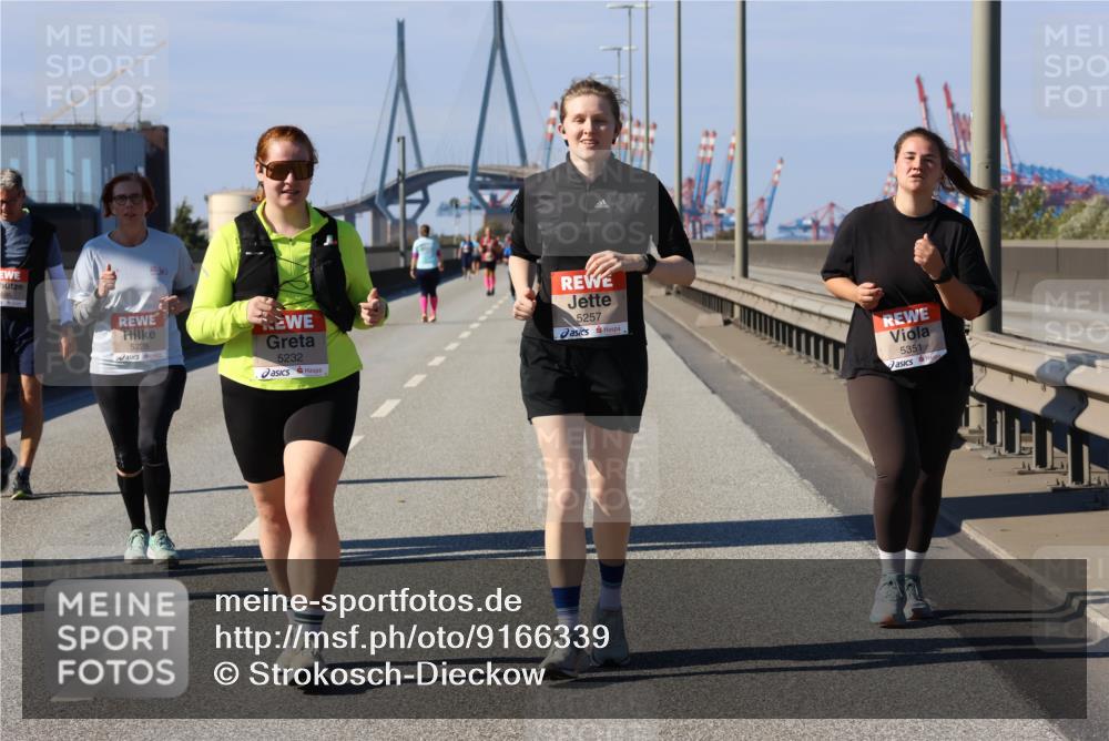 03.10.2025 - Köhlbrandbrückenlauf Strokosch-Dieckow http://msf.ph/oto/9166339 03.10.2025 13:19:08 Position 3 5228, 5232, 5257, 5351 meine-sportfotos.de
