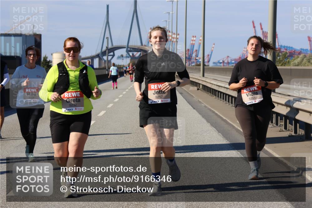 03.10.2025 - Köhlbrandbrückenlauf Strokosch-Dieckow http://msf.ph/oto/9166346 03.10.2025 13:19:09 Position 3 361, 59, 5228, 5232, 5257, 5351 meine-sportfotos.de