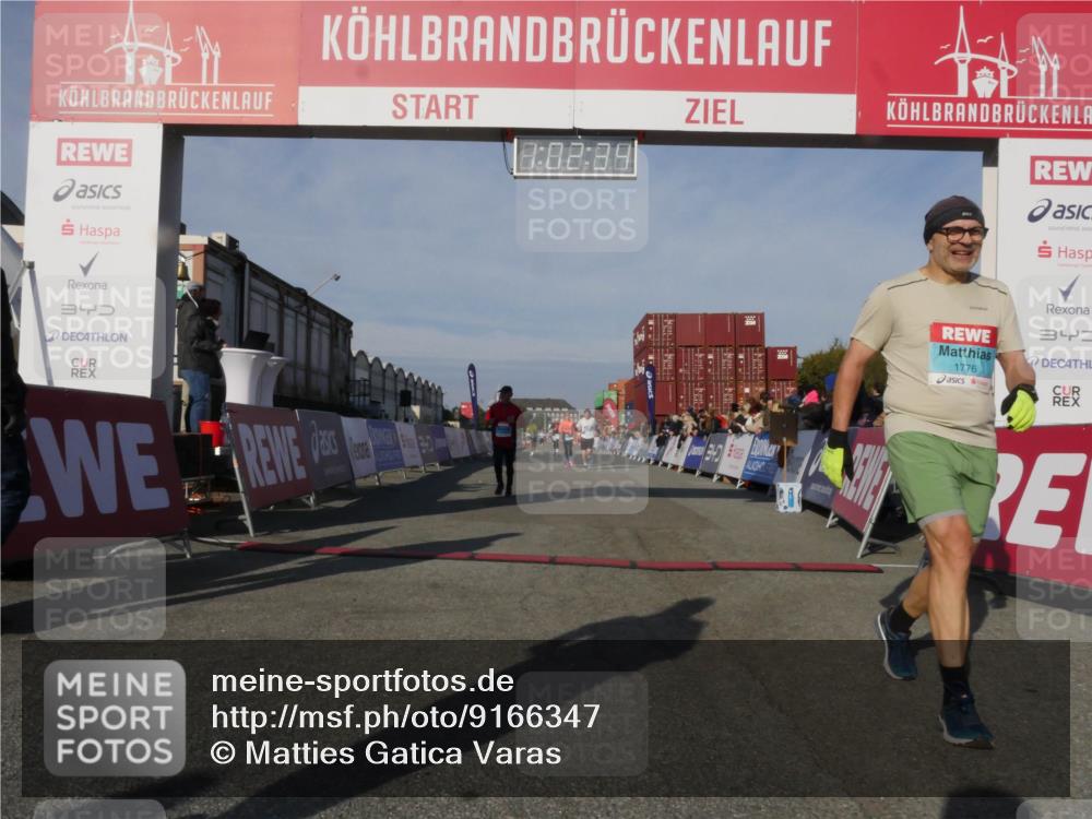 03.10.2025 - Köhlbrandbrückenlauf Matties Gatica Varas http://msf.ph/oto/9166347 03.10.2025 10:02:36 Ziel 1311, 1595, 1878, 3111, 3224, 3331 meine-sportfotos.de
