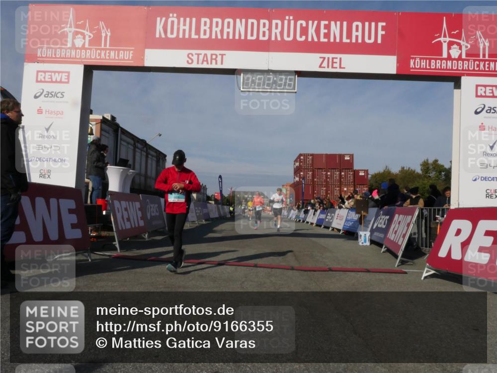 03.10.2025 - Köhlbrandbrückenlauf Matties Gatica Varas http://msf.ph/oto/9166355 03.10.2025 10:02:38 Ziel 1130, 1311, 1595, 1878, 3111, 3331 meine-sportfotos.de