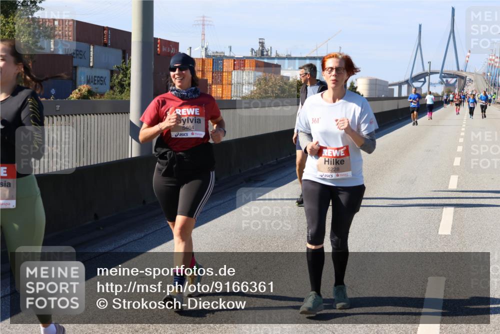03.10.2025 - Köhlbrandbrückenlauf Strokosch-Dieckow http://msf.ph/oto/9166361 03.10.2025 13:19:13 Position 3 5464, 361, 5228 meine-sportfotos.de