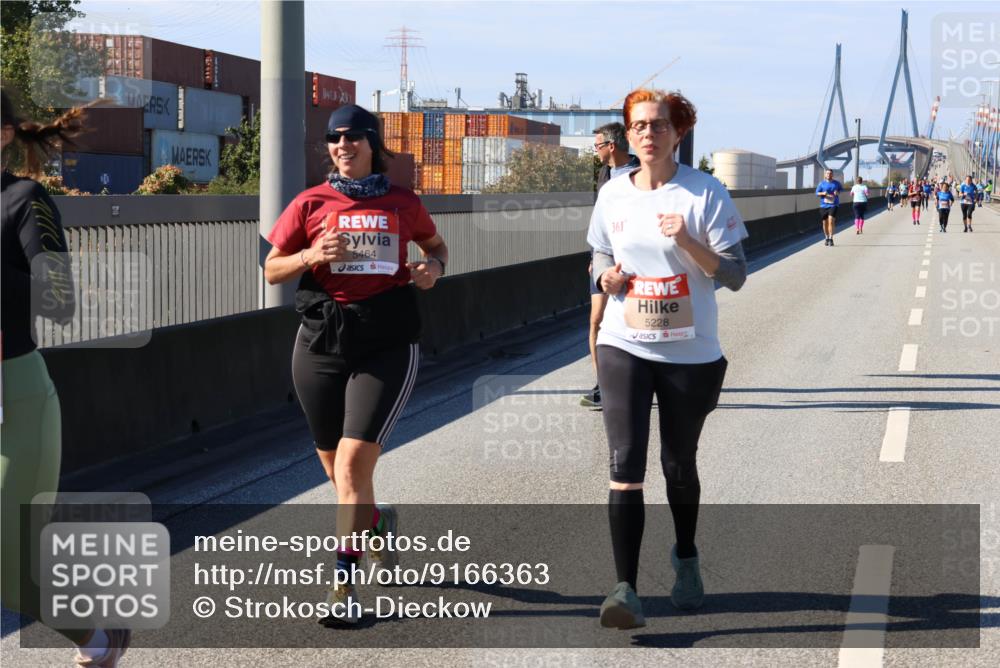 03.10.2025 - Köhlbrandbrückenlauf Strokosch-Dieckow http://msf.ph/oto/9166363 03.10.2025 13:19:13 Position 3 5464, 361, 5228 meine-sportfotos.de