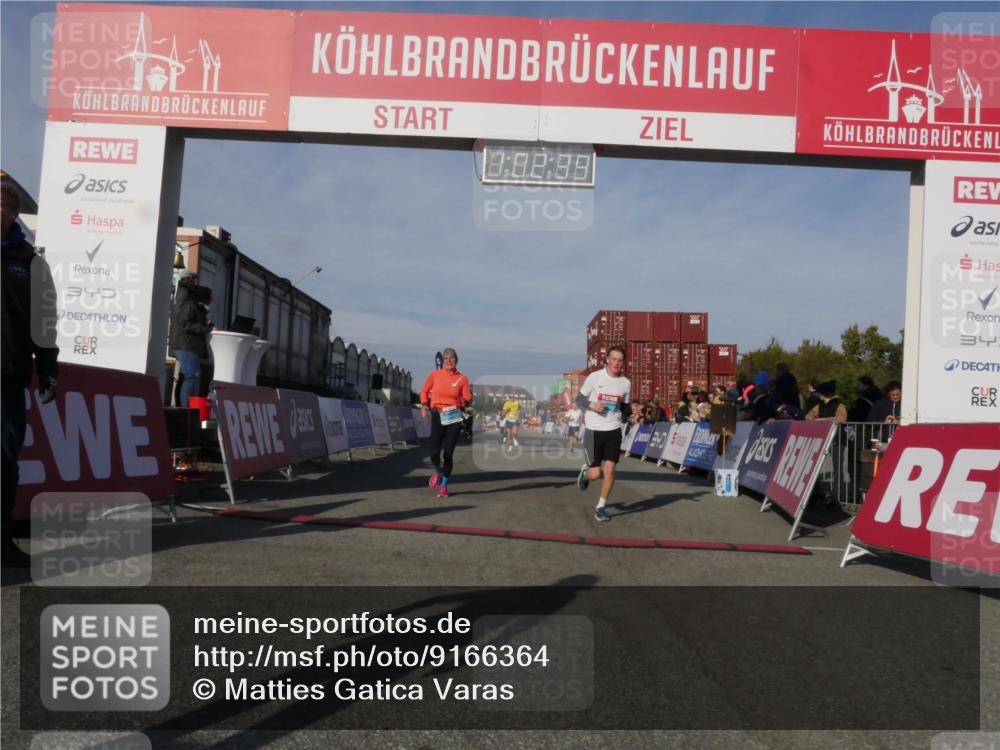 03.10.2025 - Köhlbrandbrückenlauf Matties Gatica Varas http://msf.ph/oto/9166364 03.10.2025 10:02:40 Ziel 1130, 1311, 1595, 1878, 3111, 3331 meine-sportfotos.de