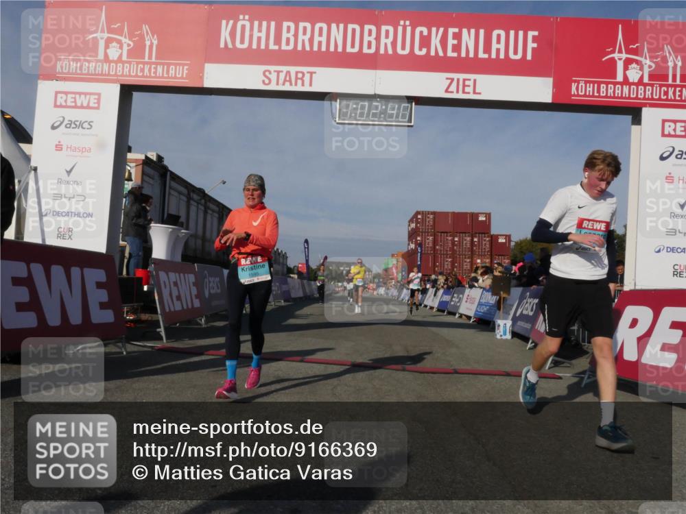 03.10.2025 - Köhlbrandbrückenlauf Matties Gatica Varas http://msf.ph/oto/9166369 03.10.2025 10:02:42 Ziel 1130, 1311, 1878, 3331 meine-sportfotos.de