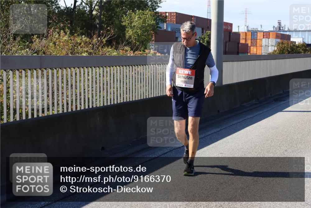 03.10.2025 - Köhlbrandbrückenlauf Strokosch-Dieckow http://msf.ph/oto/9166370 03.10.2025 13:19:17 Position 3 6695 meine-sportfotos.de