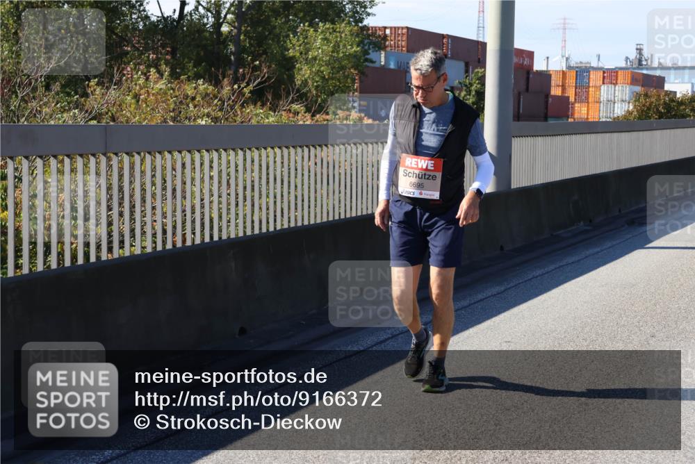 03.10.2025 - Köhlbrandbrückenlauf Strokosch-Dieckow http://msf.ph/oto/9166372 03.10.2025 13:19:17 Position 3 6695 meine-sportfotos.de