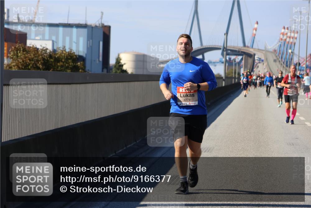 03.10.2025 - Köhlbrandbrückenlauf Strokosch-Dieckow http://msf.ph/oto/9166377 03.10.2025 13:19:31 Position 3 4778 meine-sportfotos.de