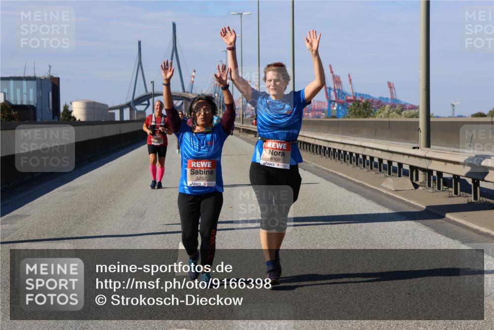 03.10.2025 - Köhlbrandbrückenlauf Strokosch-Dieckow http://msf.ph/oto/9166398 03.10.2025 13:19:38 Position 3 5252, 6109 meine-sportfotos.de