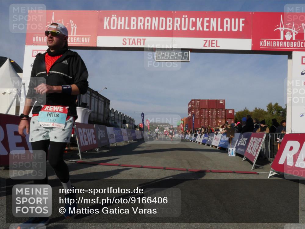 03.10.2025 - Köhlbrandbrückenlauf Matties Gatica Varas http://msf.ph/oto/9166406 03.10.2025 10:02:51 Ziel 1045, 1123, 3227, 3496, 3630 meine-sportfotos.de