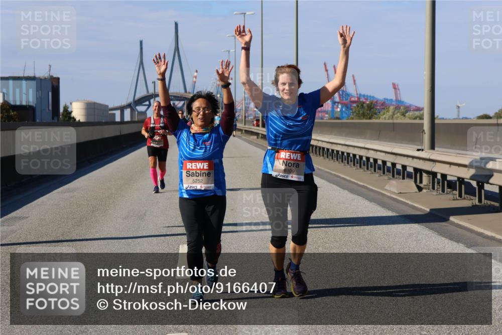 03.10.2025 - Köhlbrandbrückenlauf Strokosch-Dieckow http://msf.ph/oto/9166407 03.10.2025 13:19:39 Position 3 5252, 6109 meine-sportfotos.de